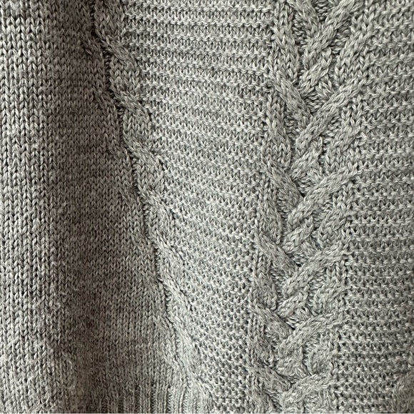 Orvis Gray Cableknit Wool Blend Turtleneck Long Sleeve Sweater, Medium - Picture 7 of 8